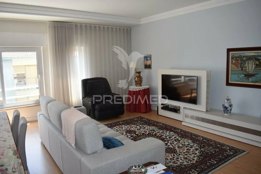 apartamento-t4-venda-mafamude-e-vilar-do-paraiso-vila-nova-de-gaia-porto