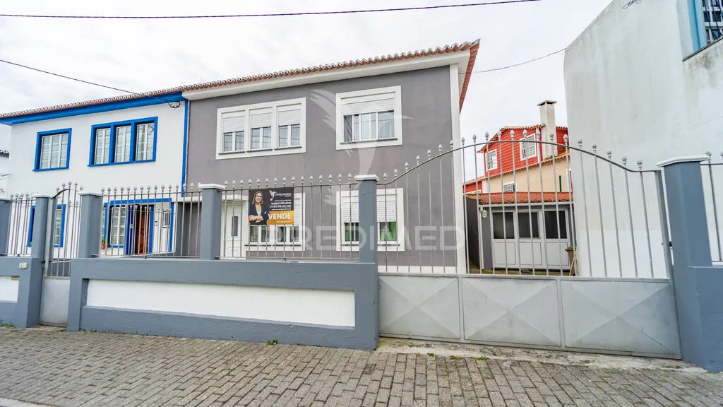 moradia-t5-venda-angra-do-heroismo-ilha-terceira