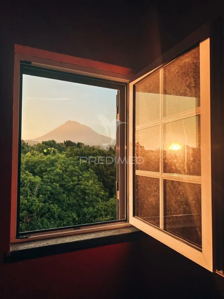 moradia-t4-venda-madalena-ilha-do-pico