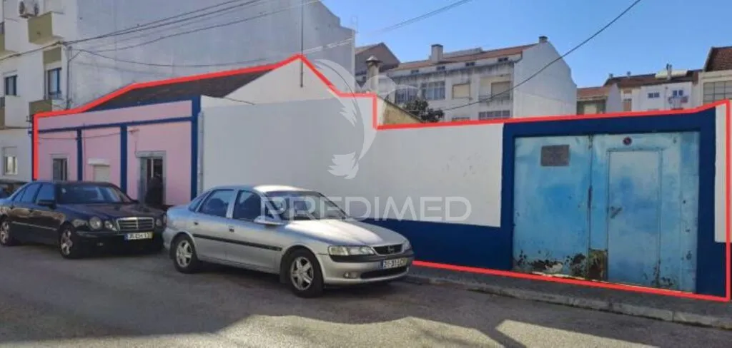 moradia-t2-venda-baixa-da-banheira-e-vale-da-amoreira-moita-setubal