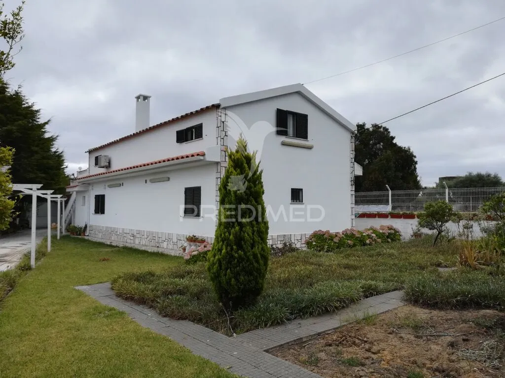 moradia-t5-venda-fernao-ferro-seixal-setubal