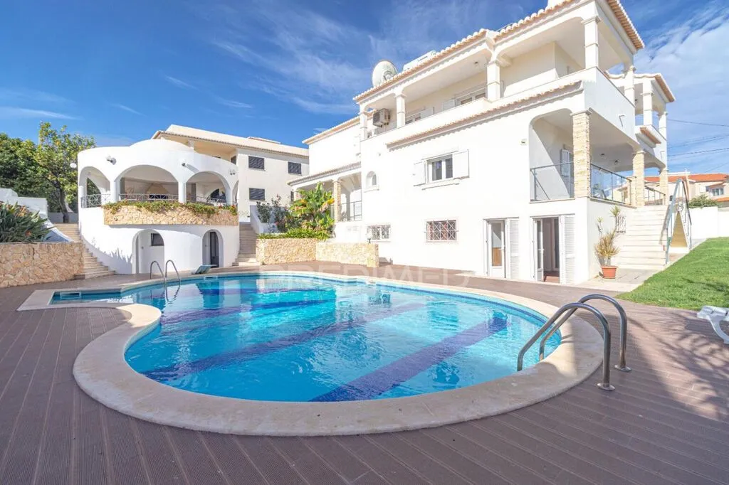 moradia-t5-venda-portimao-faro