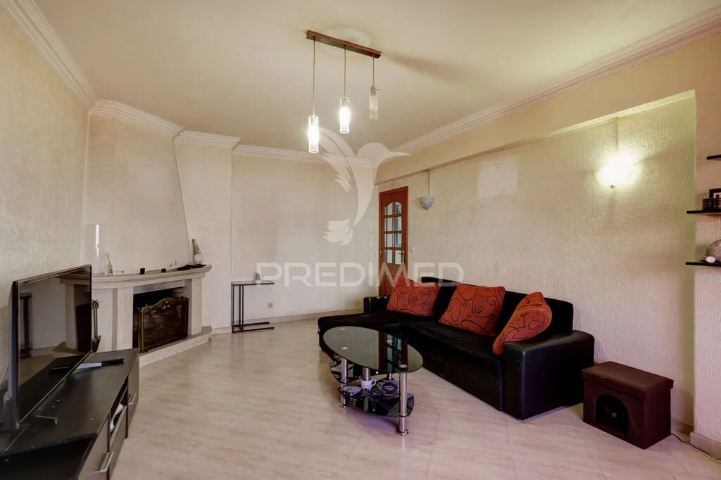apartamento-t2-venda-massama-e-monte-abraao-sintra-lisboa