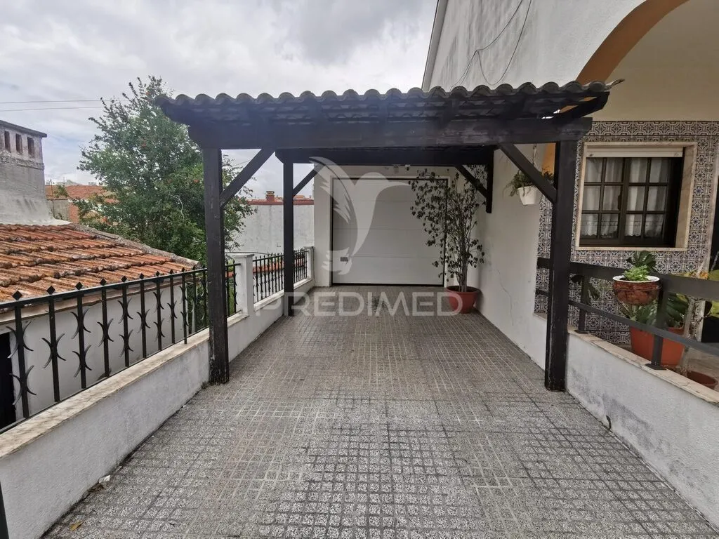 moradia-t4-venda-entroncamento-santarem