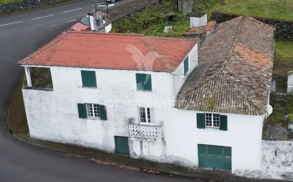 moradia-t3-venda-velas-ilha-de-sao-jorge