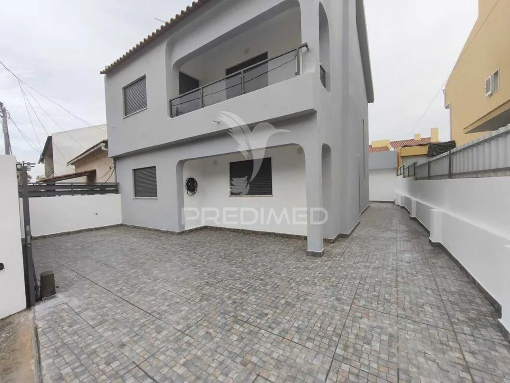 moradia-t5-venda-amora-seixal-setubal