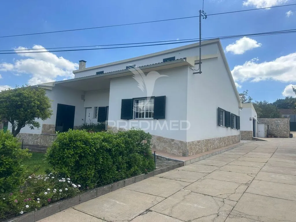 moradia-t3-venda-asseiceira-rio-maior-santarem