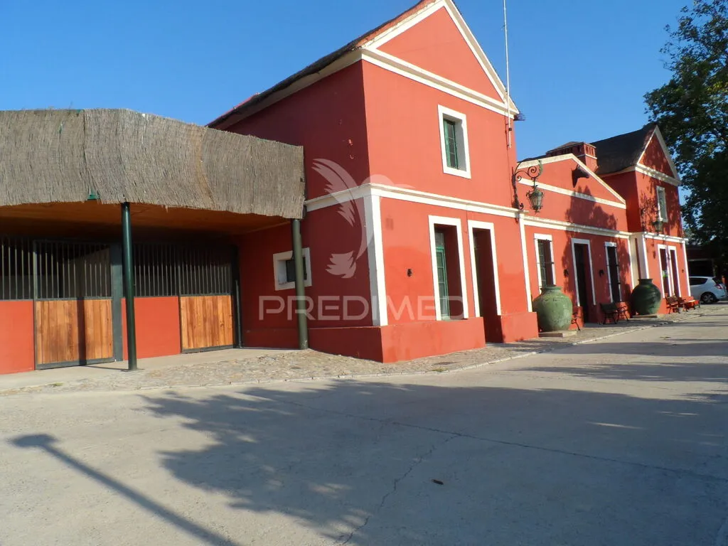 moradia-t4-venda-assuncao-ajuda-salvador-e-santo-ildefonso-elvas-portalegre