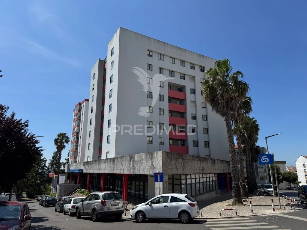 apartamento-t3-venda-ramada-e-canecas-odivelas-lisboa