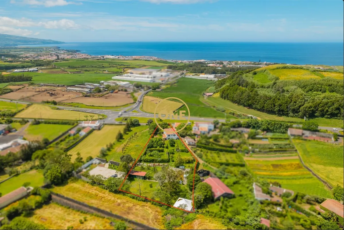 moradia-t5-venda-rabo-de-peixe-ribeira-grande-ilha-de-sao-miguel