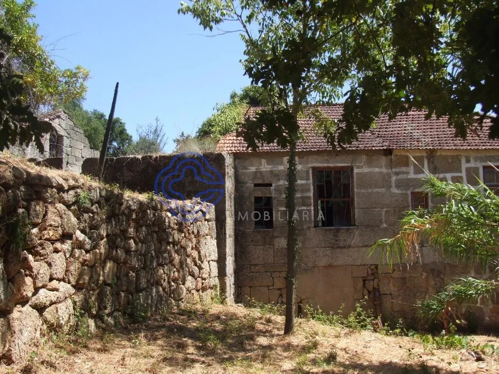 moradia-t5-venda-santa-cruz-do-douro-e-sao-tome-de-covelas-baiao-porto