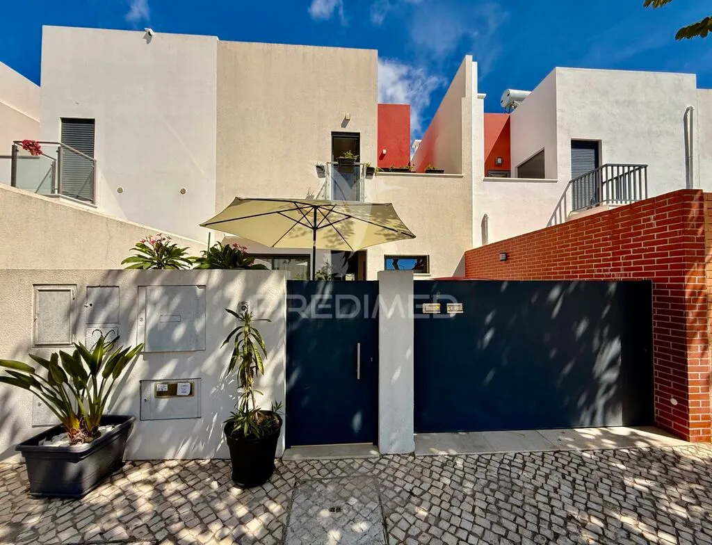 moradia-t3-venda-quelfes-olhao-faro