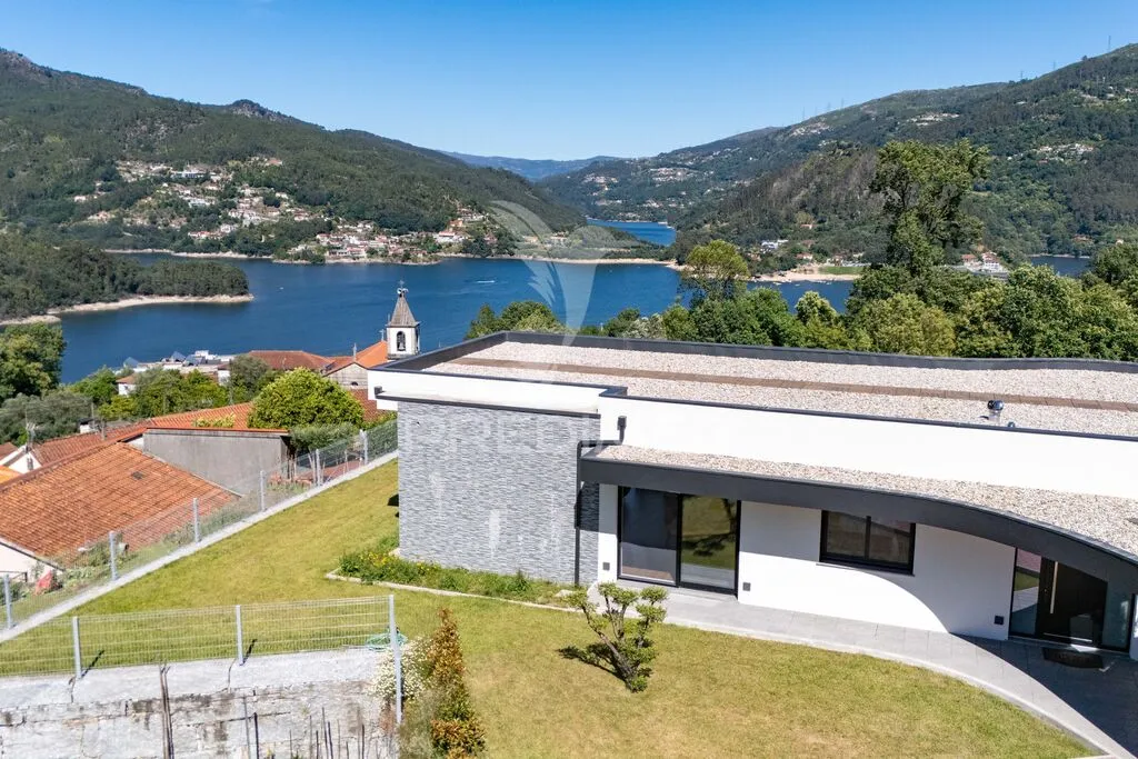 moradia-t3-venda-rio-caldo-terras-de-bouro-braga