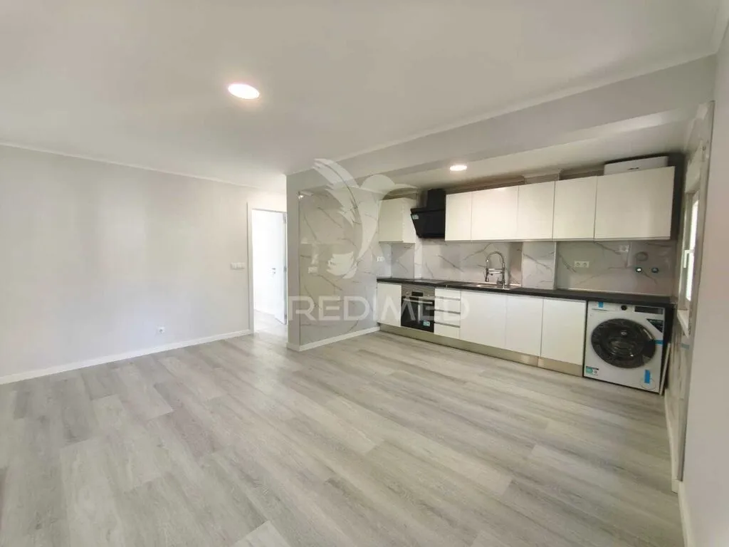 apartamento-t3-venda-laranjeiro-e-feijo-almada-setubal