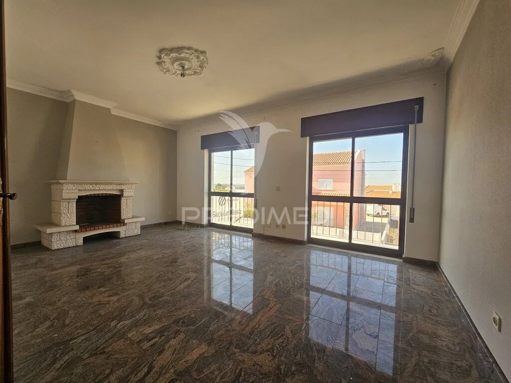 apartamento-t4-venda-gaio-rosario-e-sarilhos-pequenos-moita-setubal