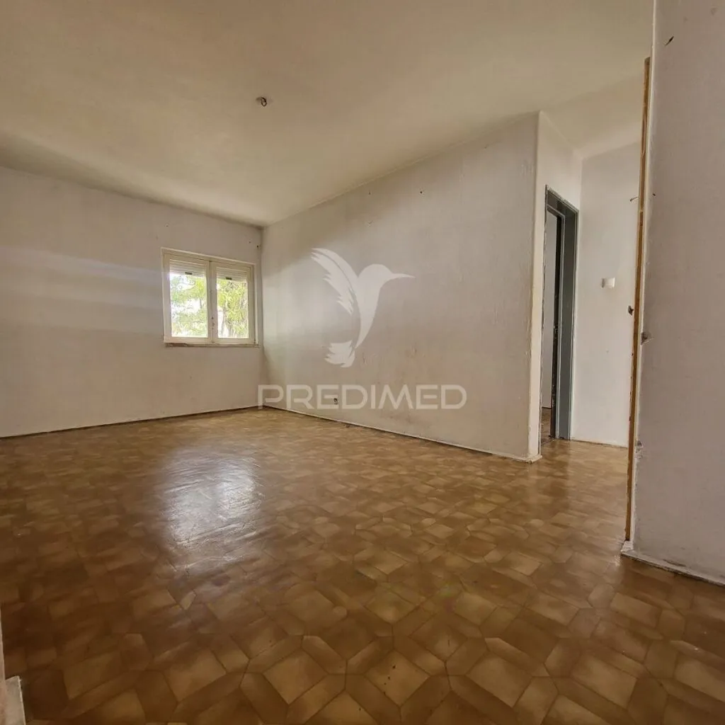 apartamento-t3-venda-laranjeiro-e-feijo-almada-setubal