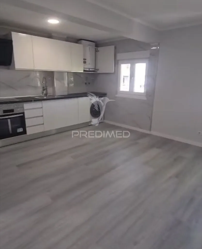 apartamento-t3-venda-laranjeiro-e-feijo-almada-setubal