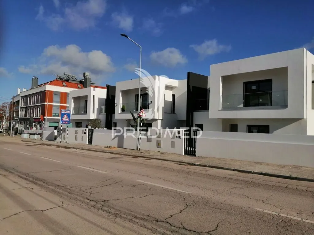 moradia-t4-venda-corroios-seixal-setubal
