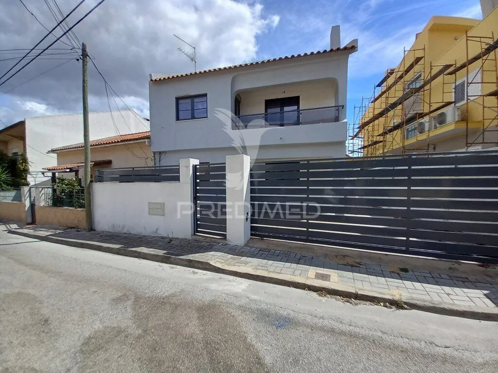 moradia-t5-venda-amora-seixal-setubal