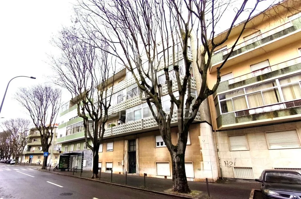 apartamento-t4-venda-aguas-livres-amadora-lisboa