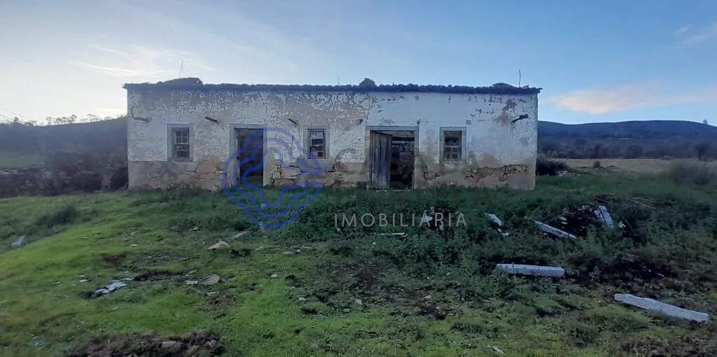 moradia-t2-venda-telhado-fundao-castelo-branco