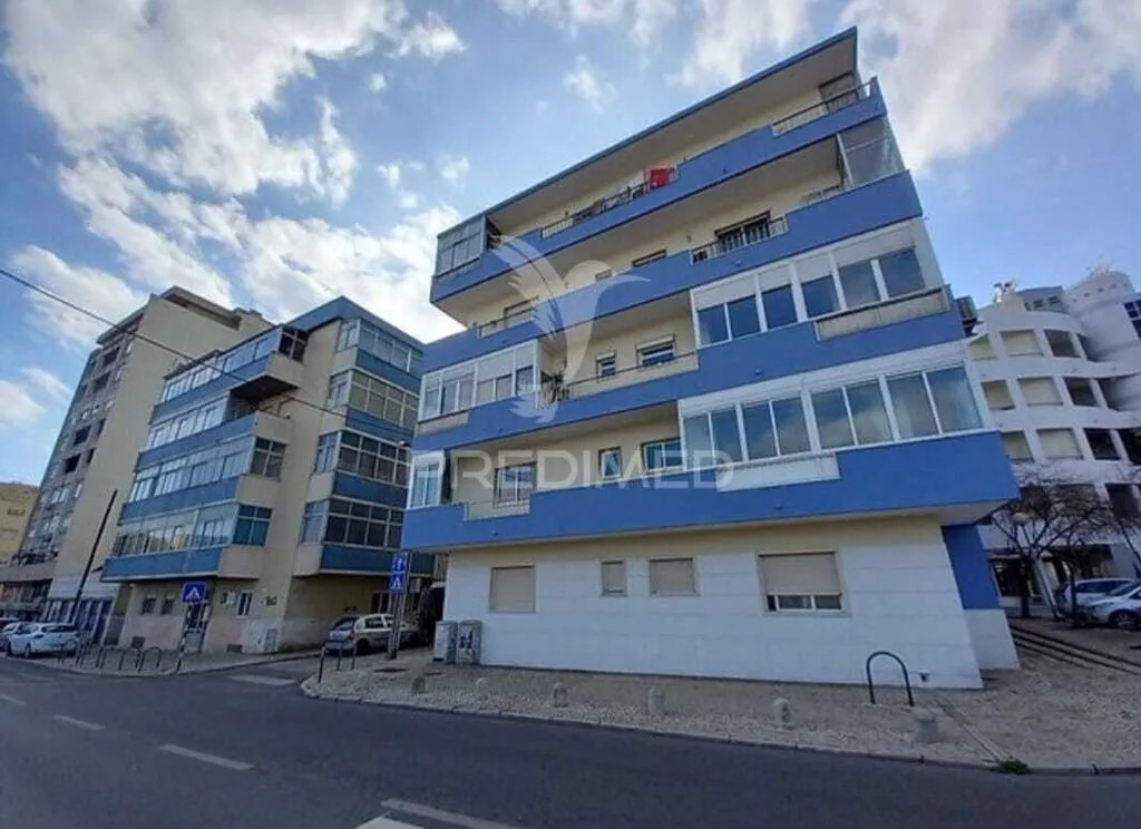 apartamento-t4-venda-laranjeiro-e-feijo-almada-setubal