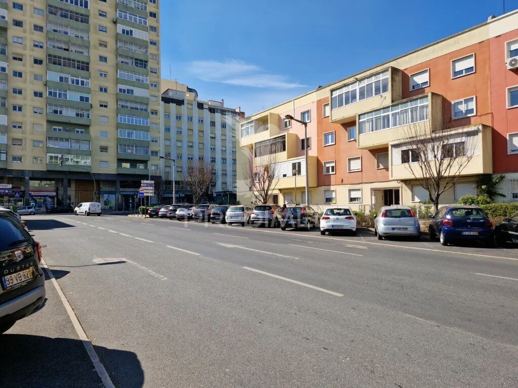 apartamento-t2-venda-pontinha-e-famoes-odivelas-lisboa