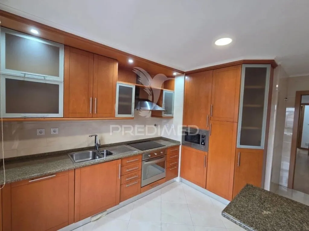 apartamento-t3-venda-odivelas-lisboa