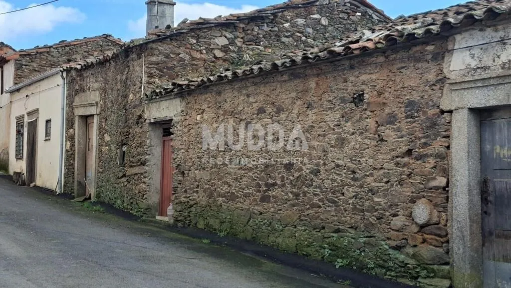 moradia-t2-venda-pinelo-vimioso-braganca