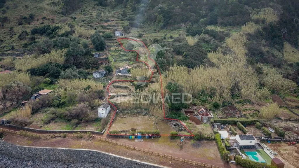 moradia-t0-venda-rosais-velas-ilha-de-sao-jorge