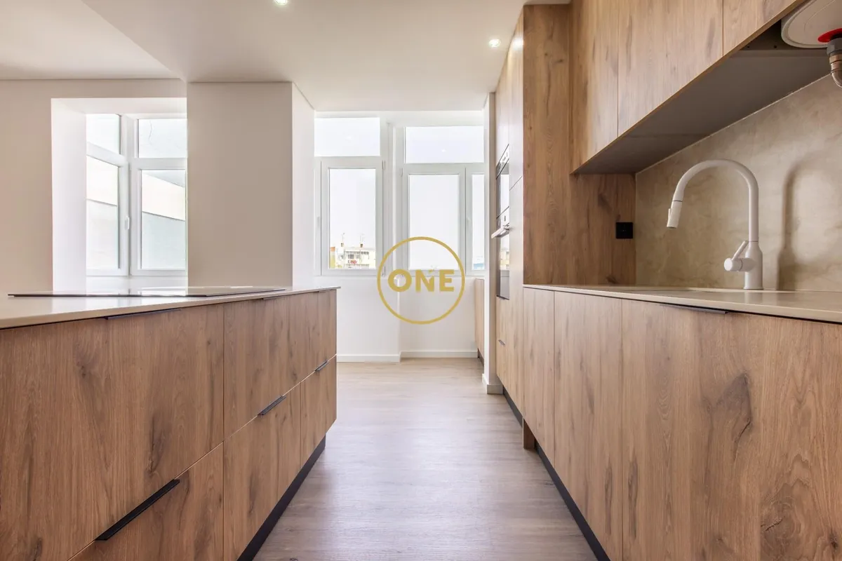 apartamento-t3-venda-laranjeiro-e-feijo-almada-setubal