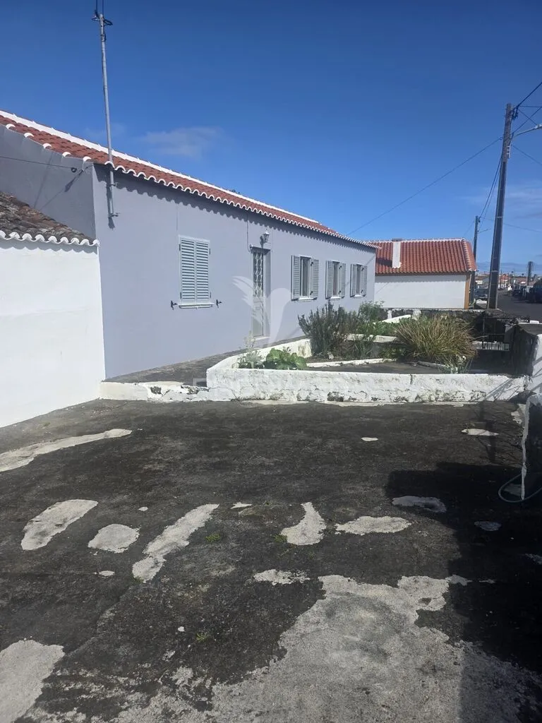 moradia-t3-venda-praia-da-vitoria-santa-cruz-praia-da-vitoria-ilha-terceira