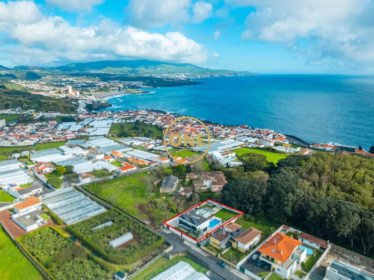 moradia-t5-venda-rosto-de-cao-sao-roque-ponta-delgada-ilha-de-sao-miguel