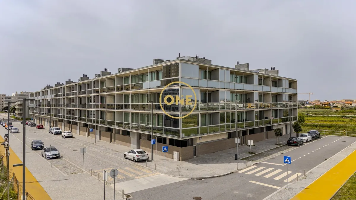 apartamento-t3-venda-a-ver-o-mar-amorim-e-terroso-povoa-de-varzim-porto