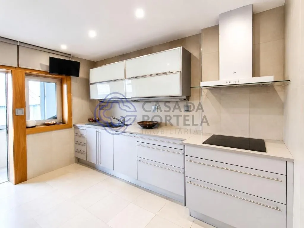 apartamento-t3-venda-mafamude-e-vilar-do-paraiso-vila-nova-de-gaia-porto