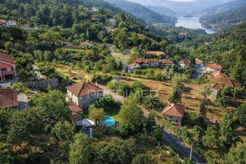 moradia-t4-venda-campo-do-geres-terras-de-bouro-braga