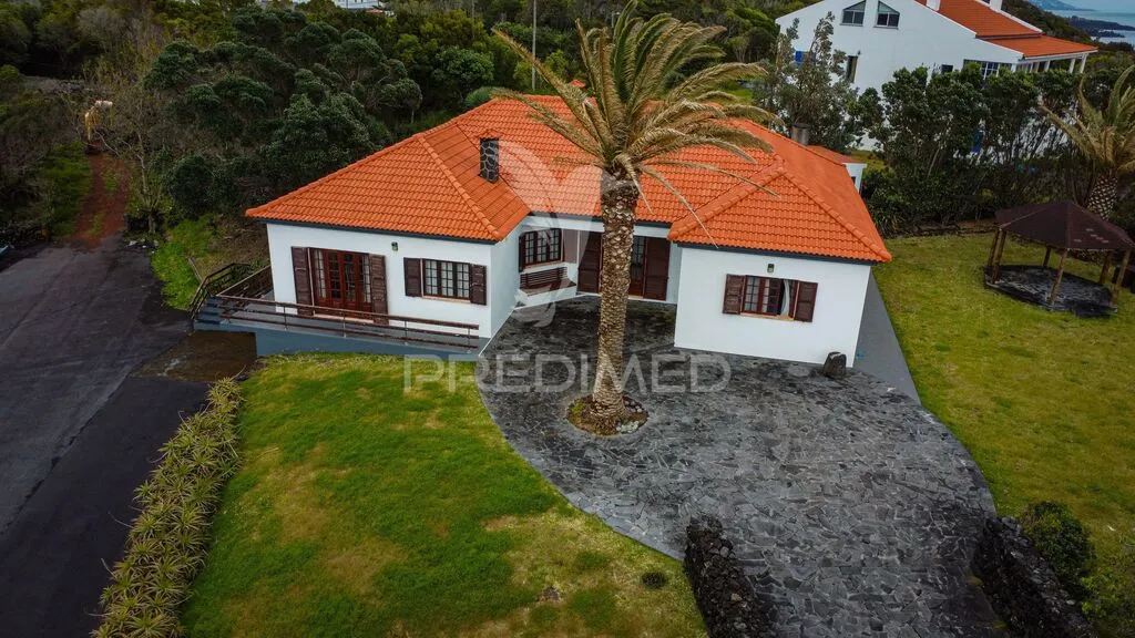 moradia-t3-venda-urzelina-sao-mateus-velas-ilha-de-sao-jorge