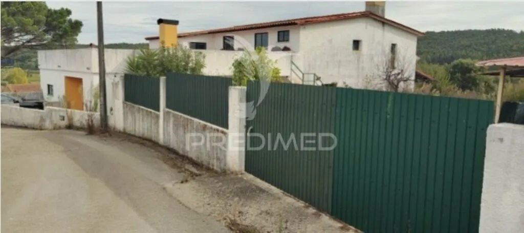 moradia-t4-venda-vila-nova-de-monsarros-anadia-aveiro