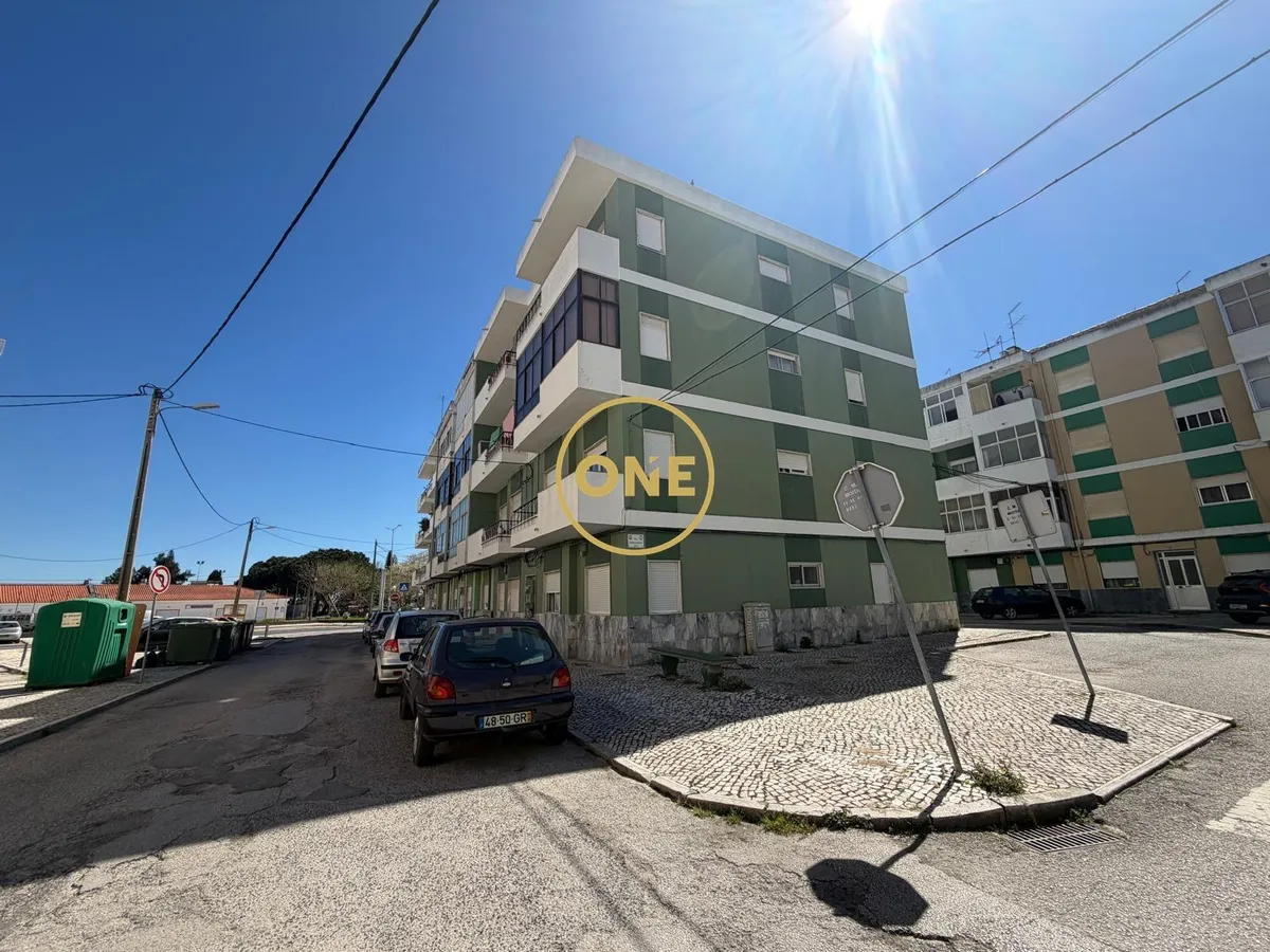 apartamento-t2-venda-baixa-da-banheira-e-vale-da-amoreira-moita-setubal