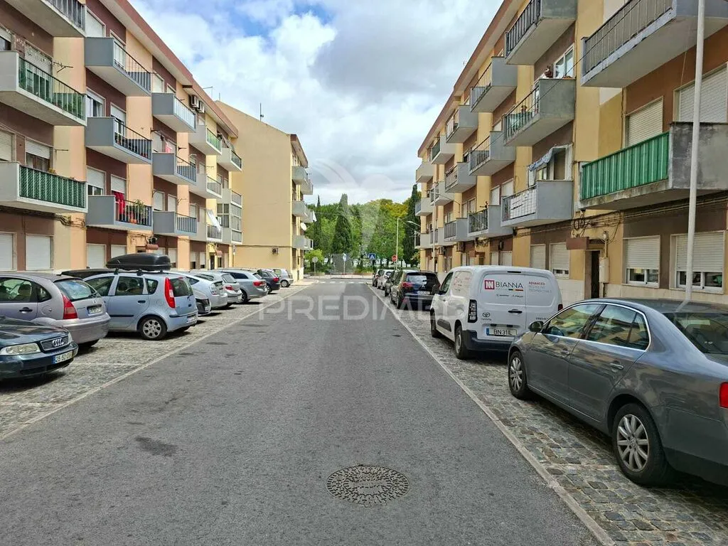 apartamento-t2-venda-baixa-da-banheira-e-vale-da-amoreira-moita-setubal