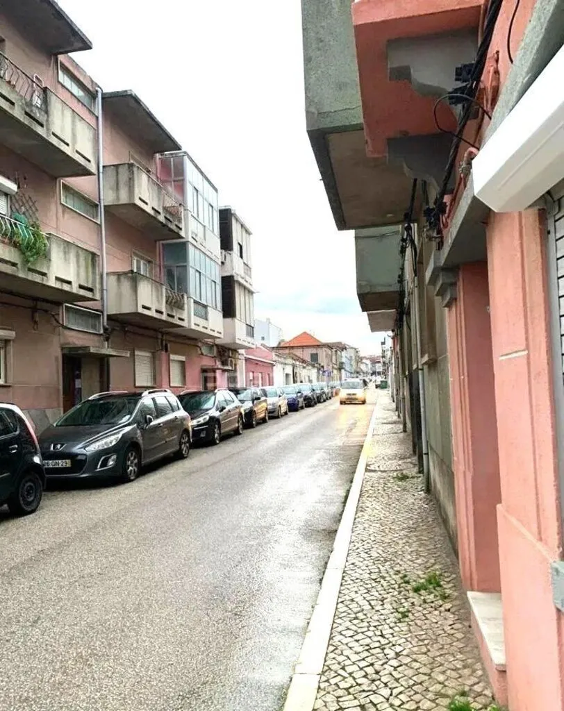 apartamento-t1-venda-baixa-da-banheira-e-vale-da-amoreira-moita-setubal