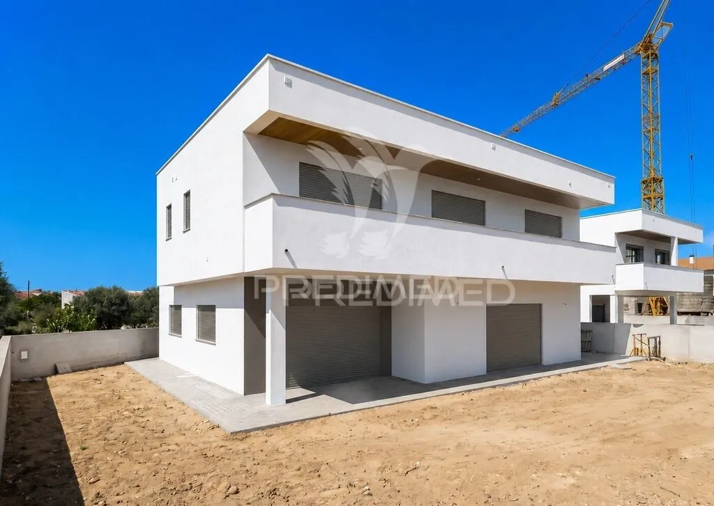 moradia-t4-venda-batalha-leiria