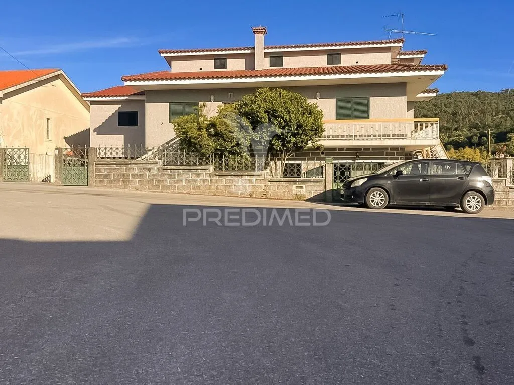 moradia-t5-venda-vale-sao-cosme-telhado-e-portela-vila-nova-de-famalicao-braga