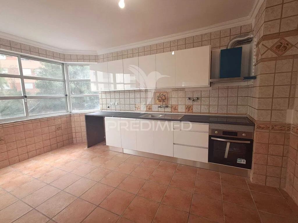 apartamento-t2-venda-algueirao-mem-martins-sintra-lisboa