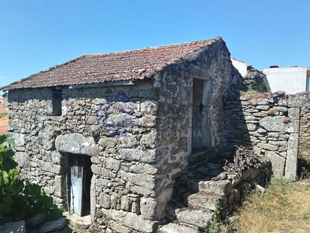 moradia-t3-venda-armamar-viseu