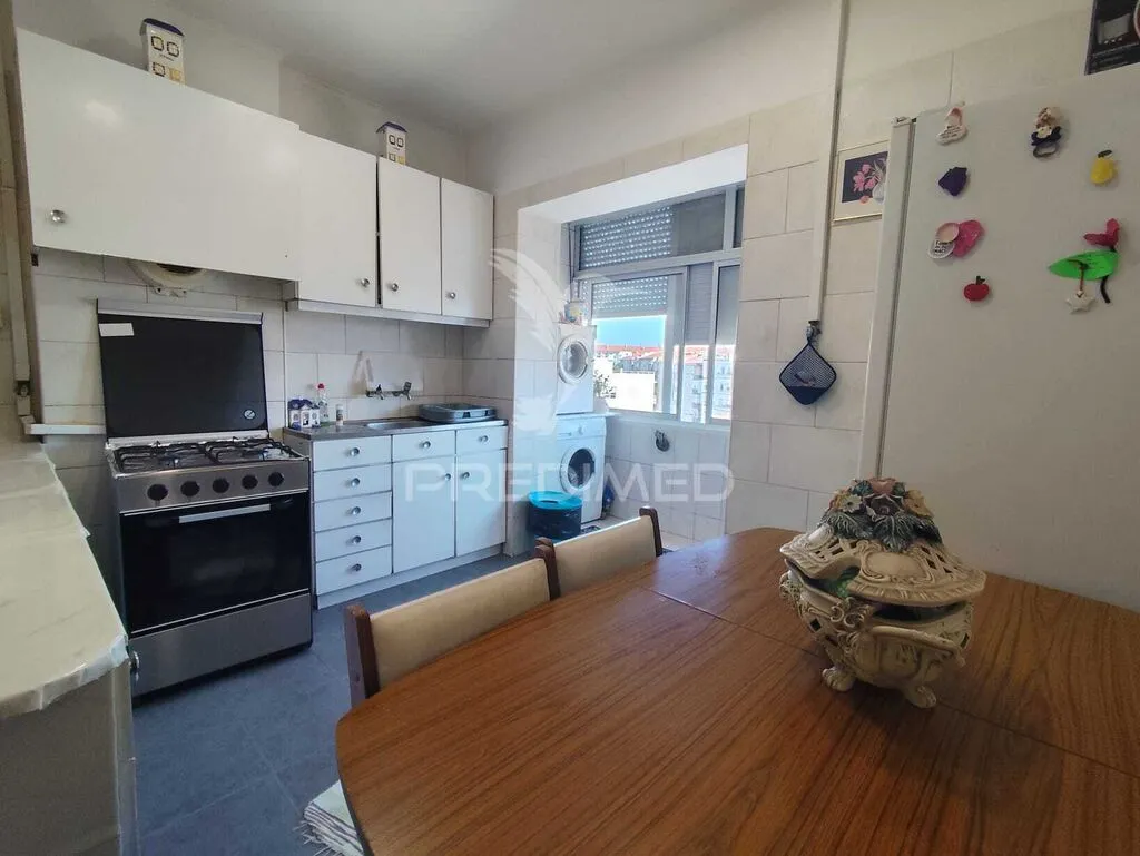 apartamento-t2-venda-laranjeiro-e-feijo-almada-setubal