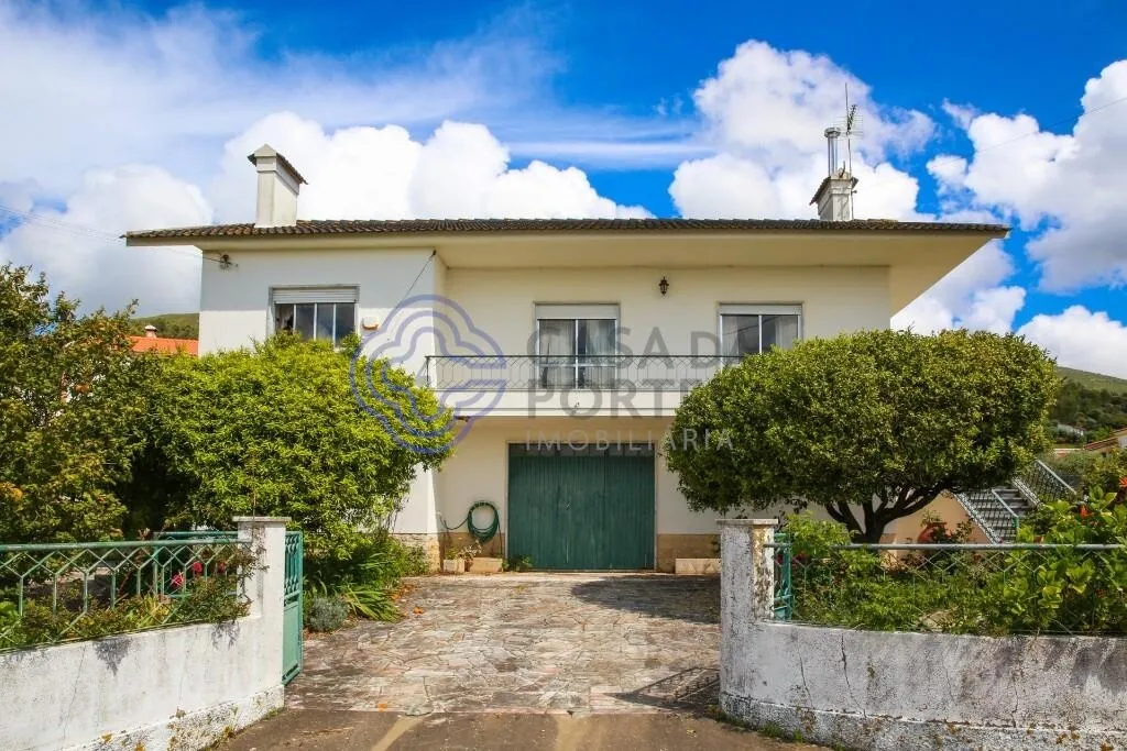 moradia-t3-venda-abrigada-e-cabanas-de-torres-alenquer-lisboa