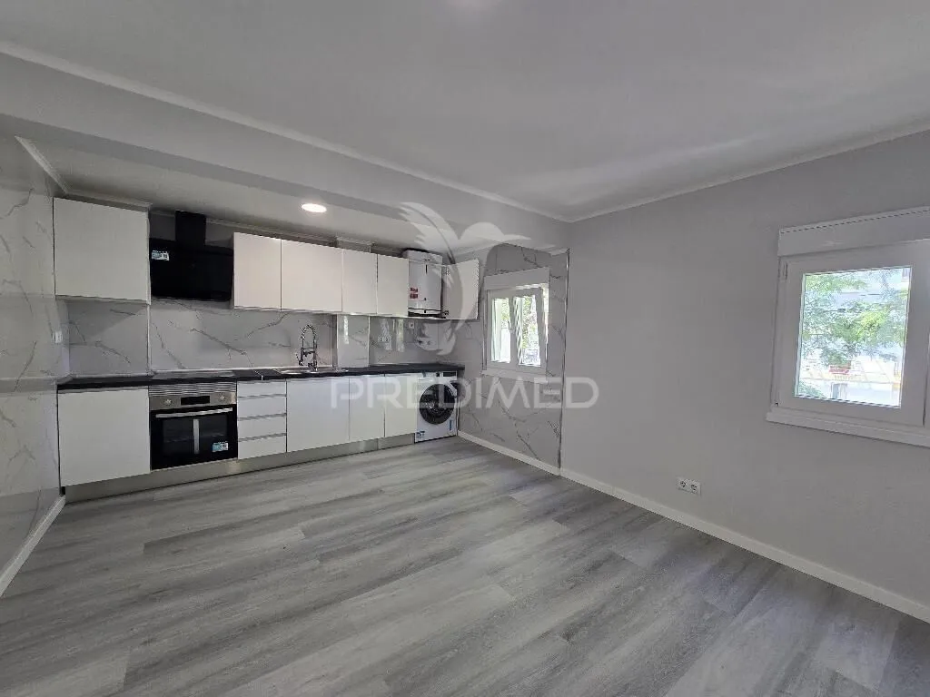 apartamento-t3-venda-laranjeiro-e-feijo-almada-setubal