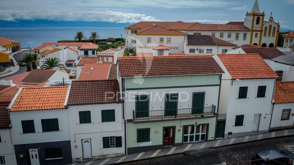 moradia-t5-venda-velas-ilha-de-sao-jorge