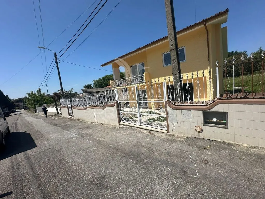 moradia-t4-venda-santa-maria-de-lamas-santa-maria-da-feira-aveiro